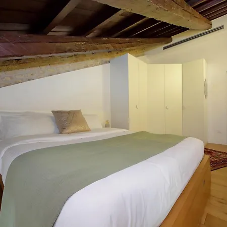 Ych-splendido Attico Con Terrazzo A San Giovanni Apartman Róma