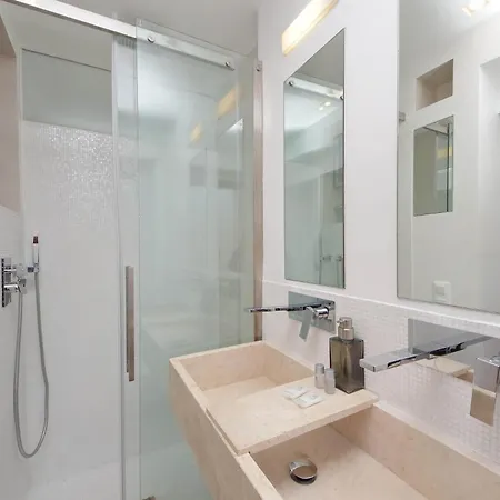 Ych-splendido Attico Con Terrazzo A San Giovanni Apartman