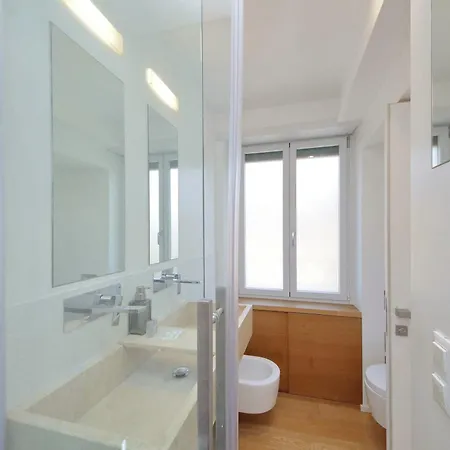 Ych-splendido Attico Con Terrazzo A San Giovanni Róma