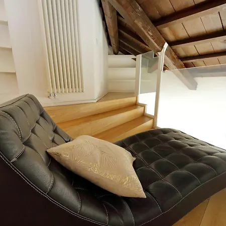 Ych-splendido Attico Con Terrazzo A San Giovanni Apartman