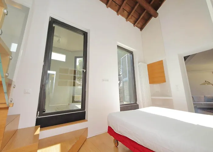 Ych-splendido Attico Con Terrazzo A San Giovanni *